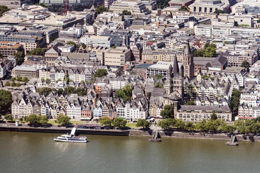 Köln from the bird's eye view: City view on the river bank Rhine in Cologne in the state North Rhine-Westphalia, Germany