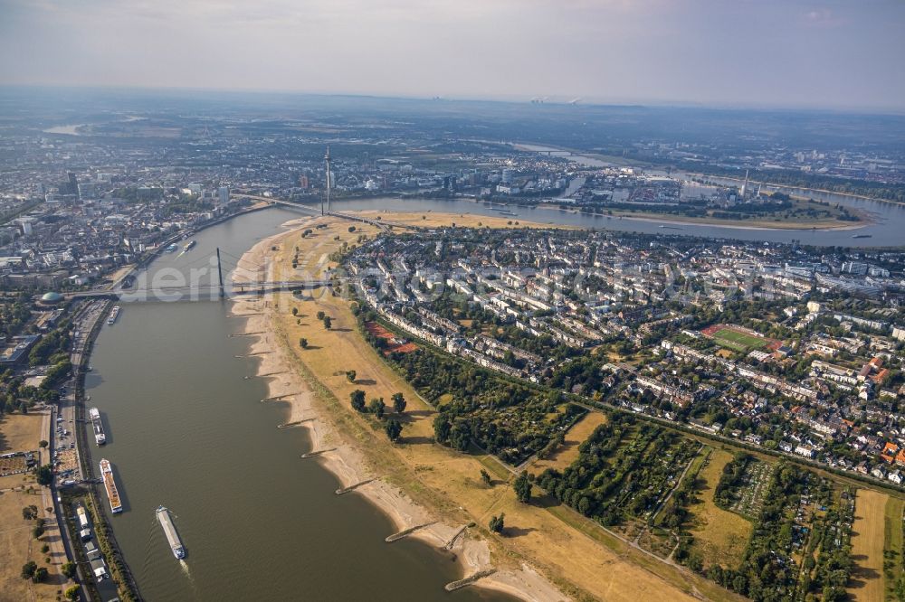 Düsseldorf from the bird's eye view: City view on the river bank of the Rhine river in the district Oberkassel in Duesseldorf in the state North Rhine-Westphalia, Germany