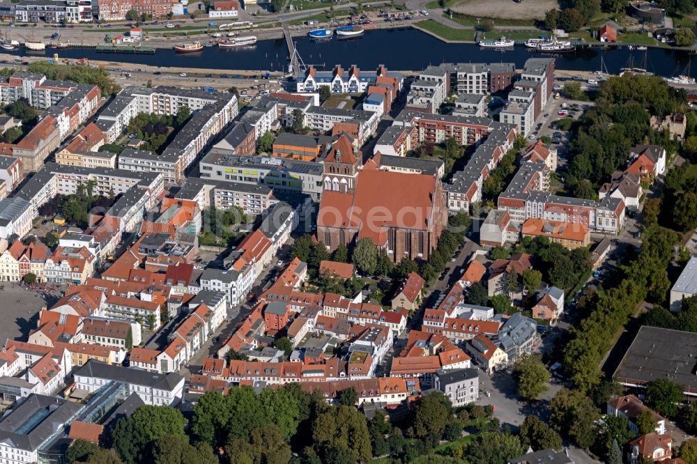 Greifswald from the bird's eye view: City view on the river bank of Ryck in Greifswald in the state Mecklenburg - Western Pomerania, Germany