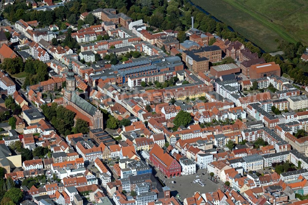 Aerial photograph Greifswald - City view on the river bank of Ryck in Greifswald in the state Mecklenburg - Western Pomerania, Germany