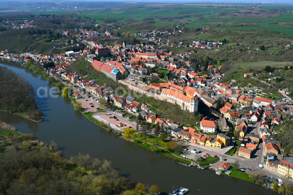 Aerial photograph Wettin-Löbejün - City view on the river bank of Saale on street Burgstrasse in Wettin-Loebejuen in the state Saxony-Anhalt, Germany