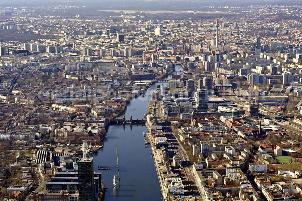 Berlin from the bird's eye view: City view on the river bank Spree in Berlin, Germany