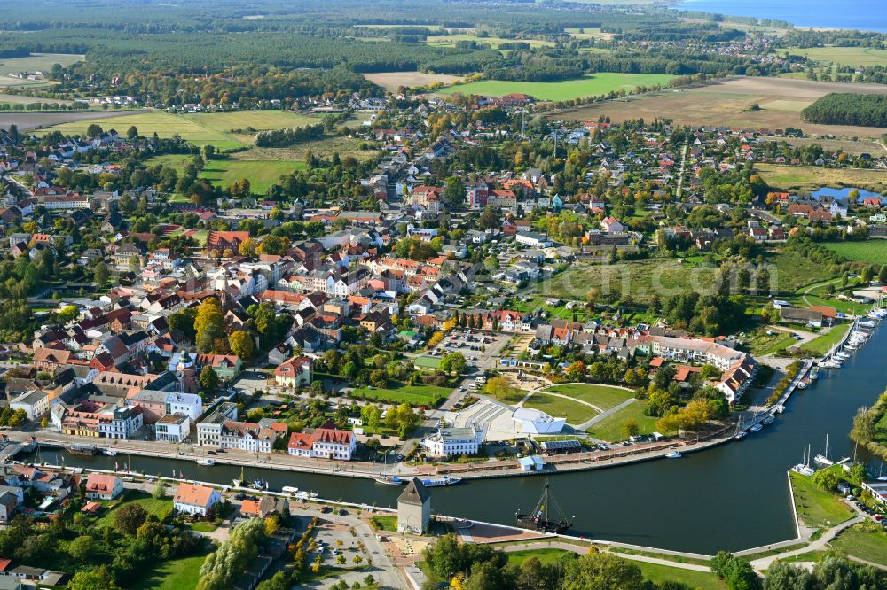 Aerial image Ueckermünde - City view on the river bank of Uecker in Ueckermuende in the state Mecklenburg - Western Pomerania, Germany