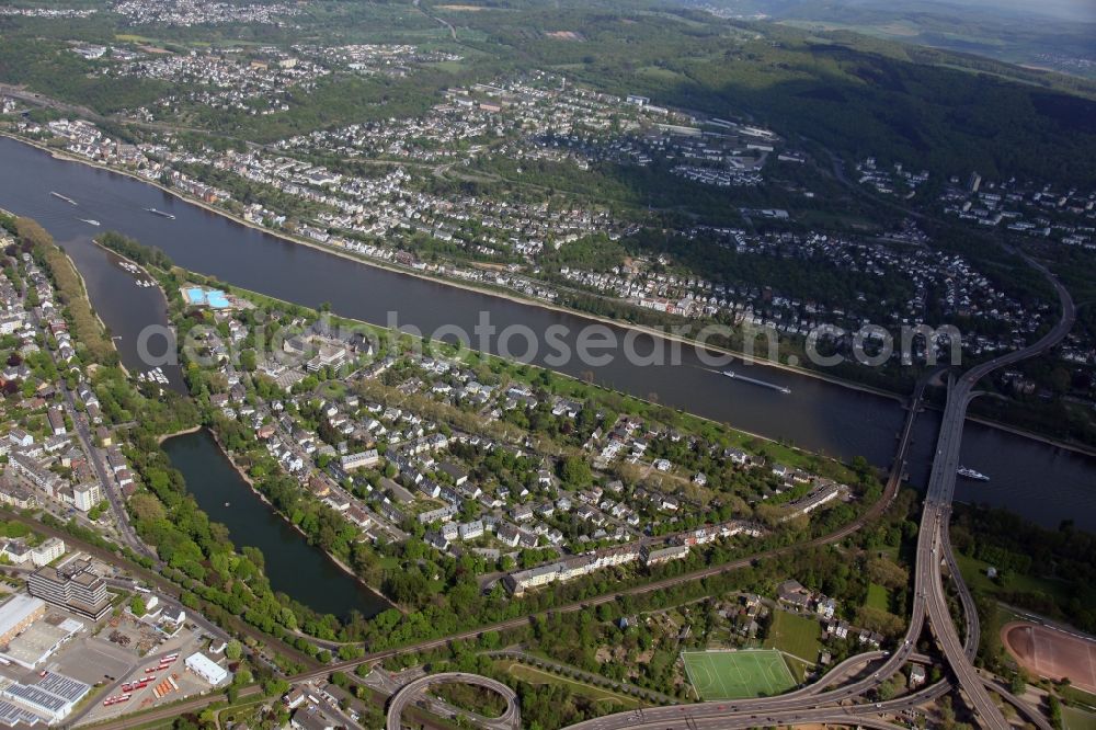 Aerial image Koblenz OT Oberwerth - Cityscape on the banks of the Rhine course of Koblenz-Oberwerth in the state of Rhineland-Palatinate