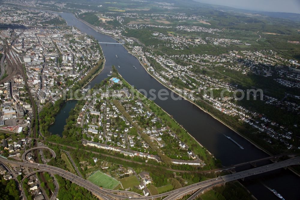 Koblenz OT Oberwerth from above - Cityscape on the banks of the Rhine course of Koblenz-Oberwerth in the state of Rhineland-Palatinate