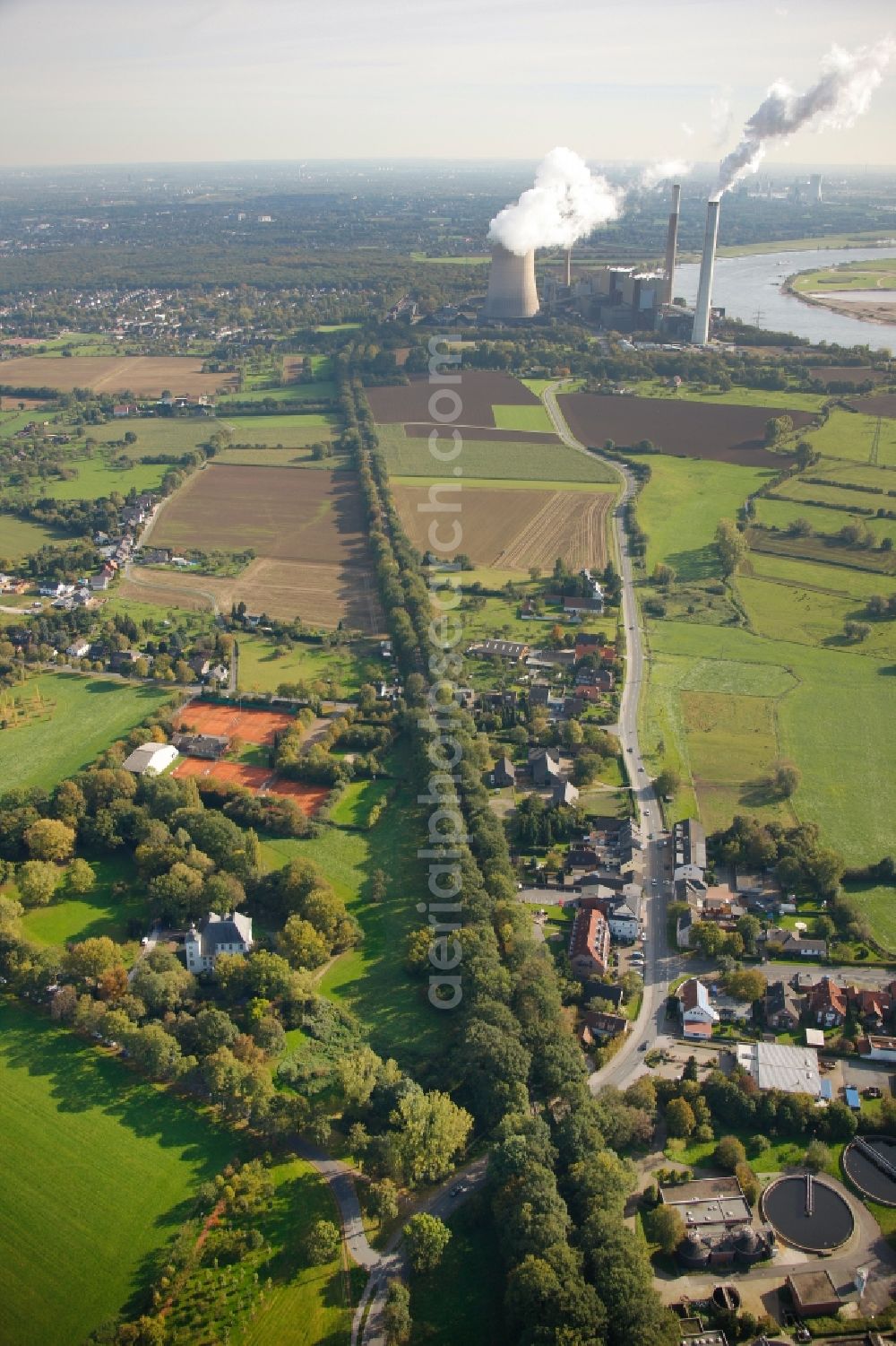 Voerde from above - City view of Voerde in the state of North Rhine-Westphalia