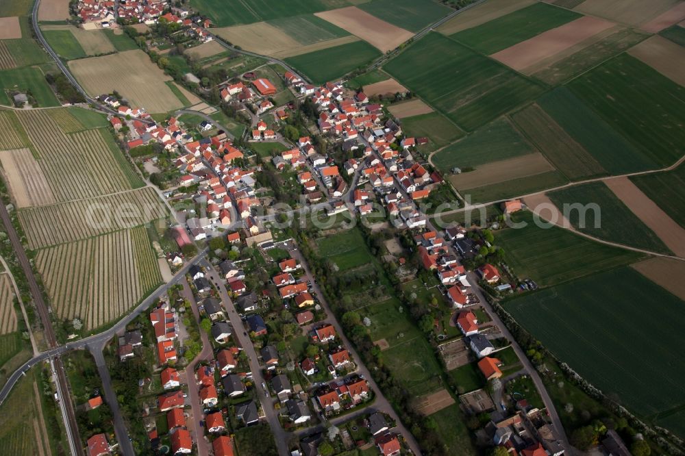 Aerial image Wahlheim - City view of Wahlheim, a municipality in the district Alzey-Worms in Rhineland-Palatinate. The locality belongs to the municipality of Alzey-Land