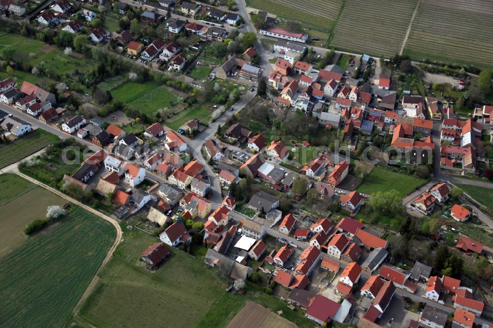 Wahlheim from above - City view of Wahlheim, a municipality in the district Alzey-Worms in Rhineland-Palatinate. The locality belongs to the municipality of Alzey-Land