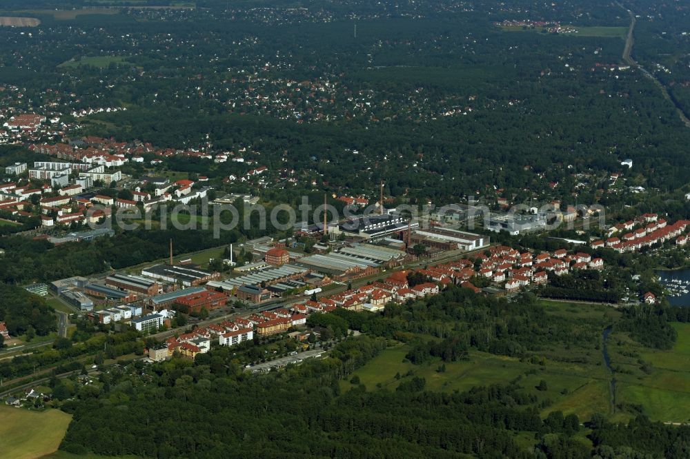 Wildau from the bird's eye view: Cityscape of the local technical university Wildau (FH) and listed Schwartzkopff settlement in Wildau in Brandenburg