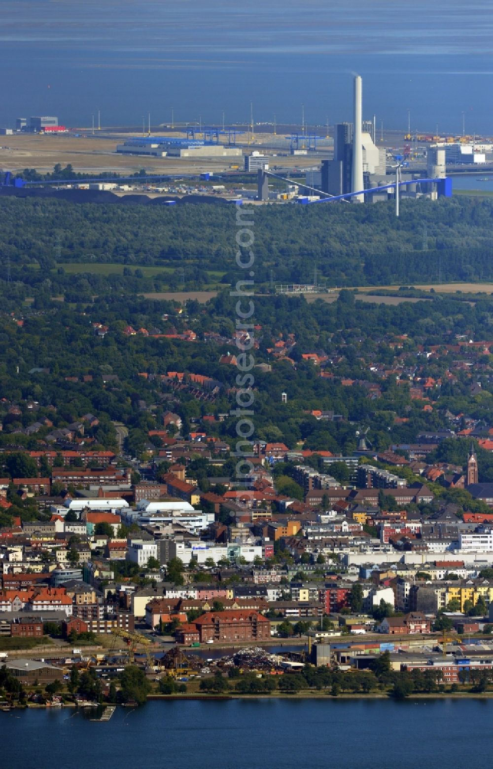 Aerial photograph Wilhelmshaven - Cityscape of Wilhelmshaven on the North Sea coast in the state of Lower Saxony