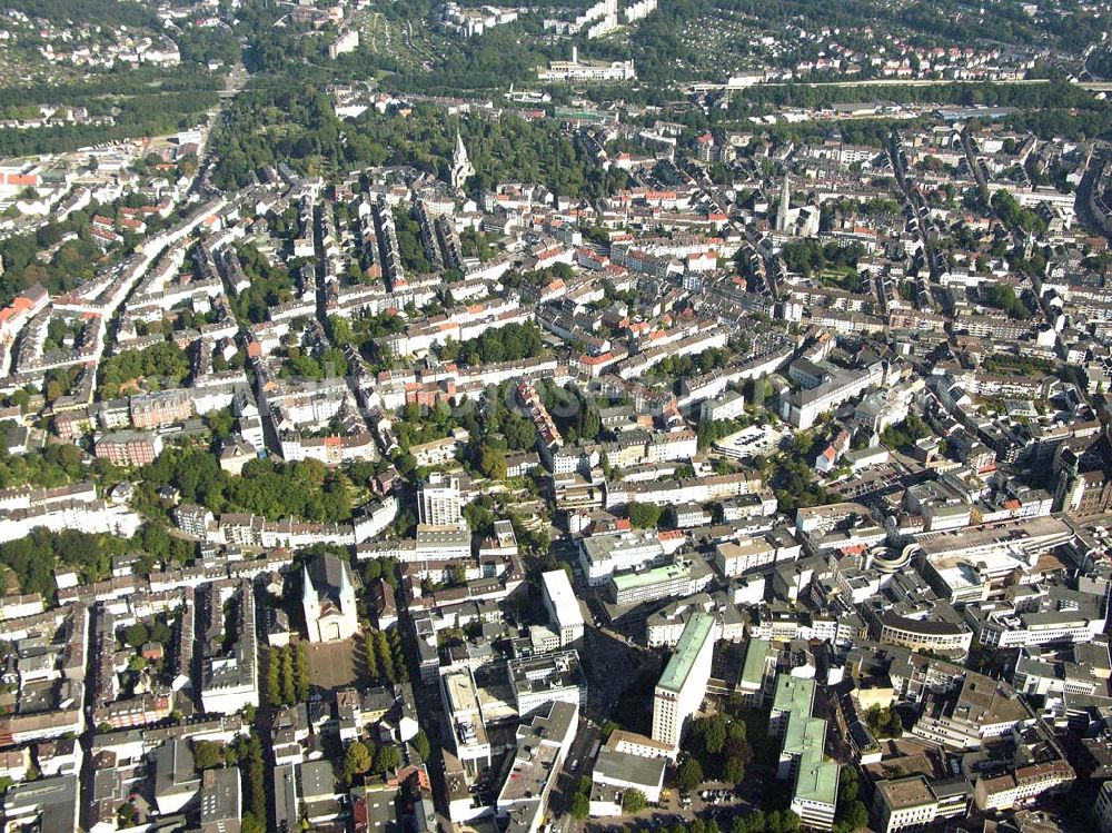 Wuppertal from the bird's eye view: , Die Stadt der weltberühmten Schwebebahn hat eine ganze Menge zu bieten: Großstadt im Grünen, wirtschaftliches und kulturelles Zentrum des Bergischen Landes, Universitätsstadt, Tanztheater Pina Bausch, bedeutende Museen, Historische Stadthalle usw.