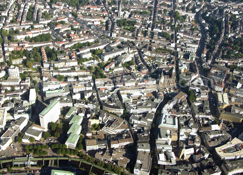 Aerial image Wuppertal - , Die Stadt der weltberühmten Schwebebahn hat eine ganze Menge zu bieten: Großstadt im Grünen, wirtschaftliches und kulturelles Zentrum des Bergischen Landes, Universitätsstadt, Tanztheater Pina Bausch, bedeutende Museen, Historische Stadthalle usw.