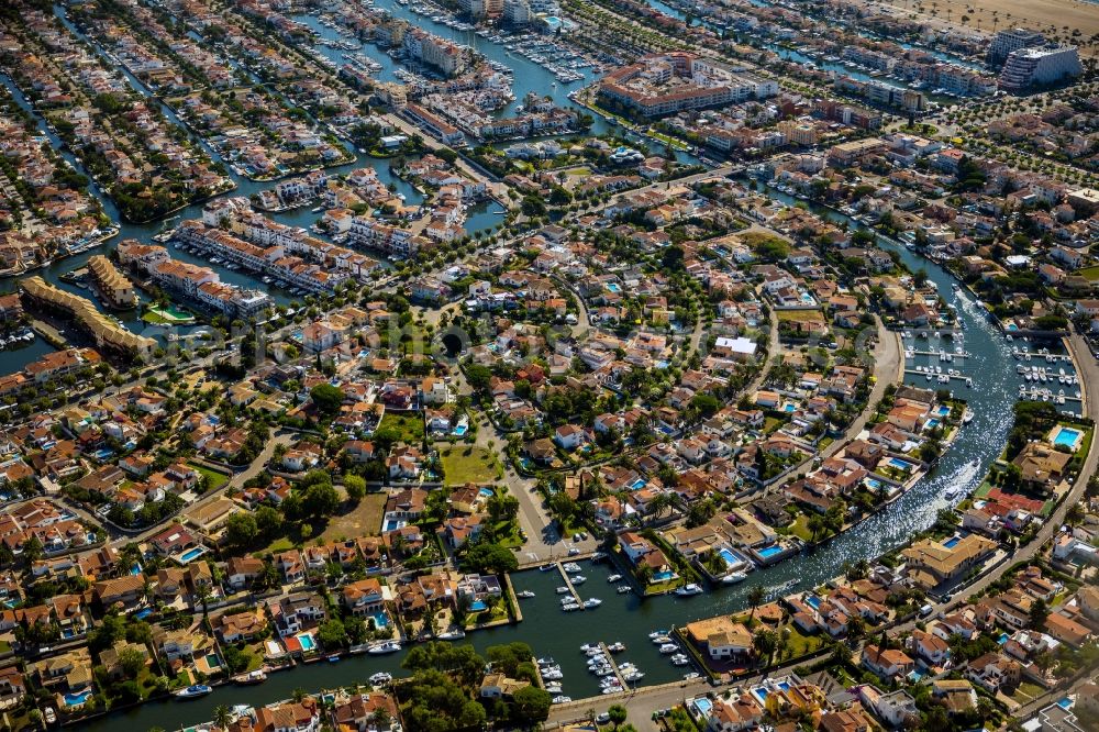 Empuriabrava from above - Cityscape from the center of Empuriabrava in Spain