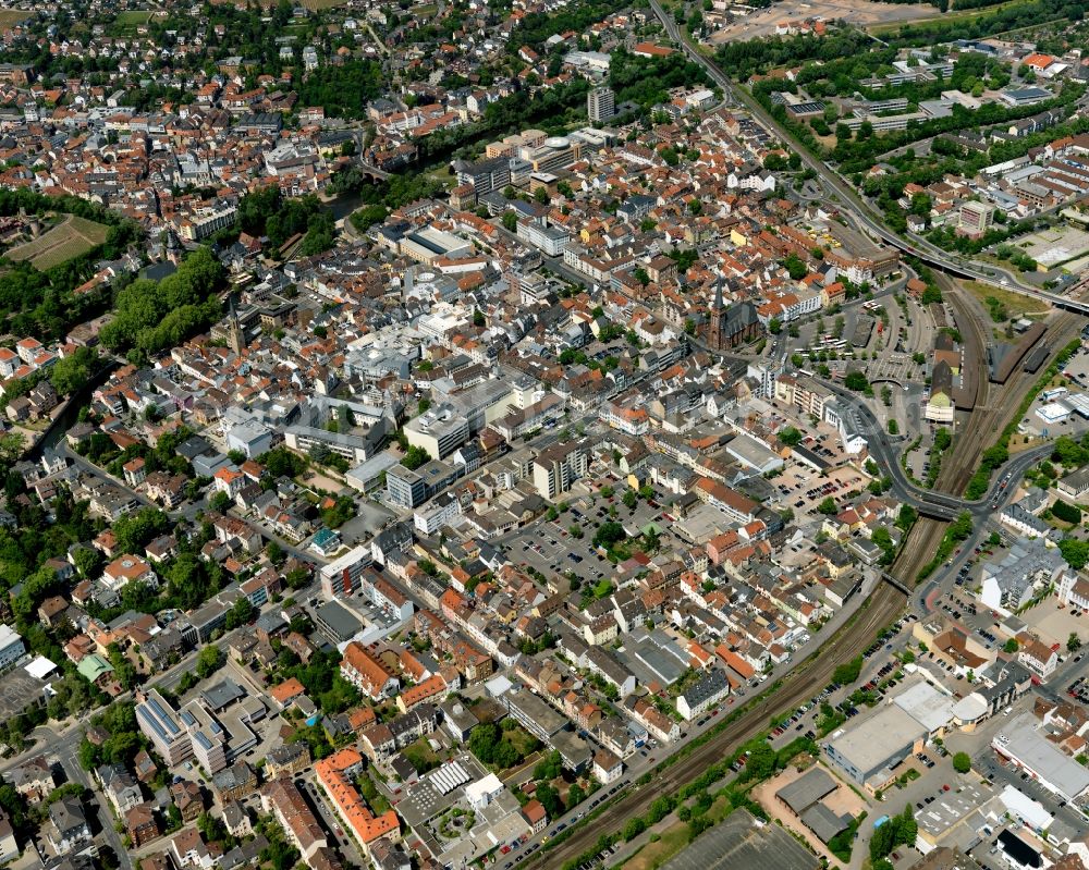 Bad Kreuznach from the bird's eye view: View of Bad Kreuznach in the state of Rhineland-Palatinate. Bad Kreuznach is a spa town and county capital and is located on the rivers Nahe and Ellerbach. Apart from historic buildings and parts of the town, there are also several residential areas with multi-family homes and estates