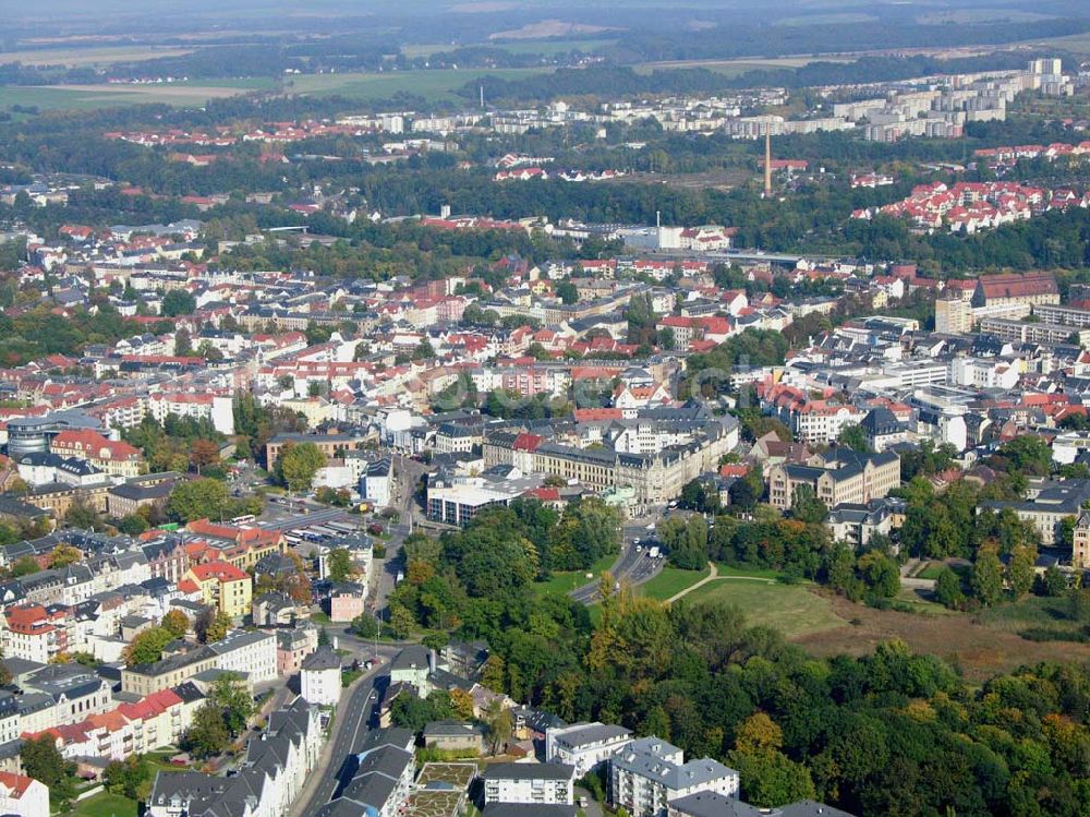 Zwickau / Sachsen from the bird's eye view: Zwickau - mit einer Gesamtfläche von ca. 102,5 Quadratkilometer ist die viertgrößte, kreisfreie Stadt in Sachsen.Hier wohnen etwa 98 Tausend Menschen bei einer Bemessungsdichte von etwa 960 Einwohnern pro Quadratkilometer. Oberbürgermeister: Dietmar Vettermann, Telefon: (03 75) 83-0, Fax: (03 75) 83 83 83