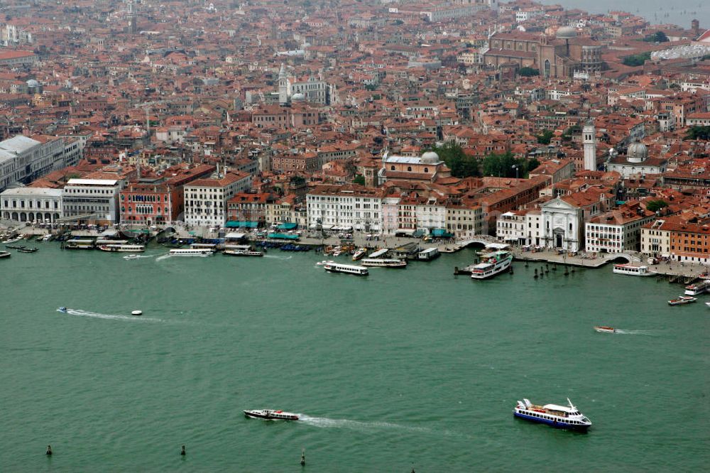 Aerial photograph Venedig - Blick auf das Stadtvirtel Castello mit der Schiffswerft Arsenal in Venedig. View to the city district Castello with the shipyard Arsenal in Venice.