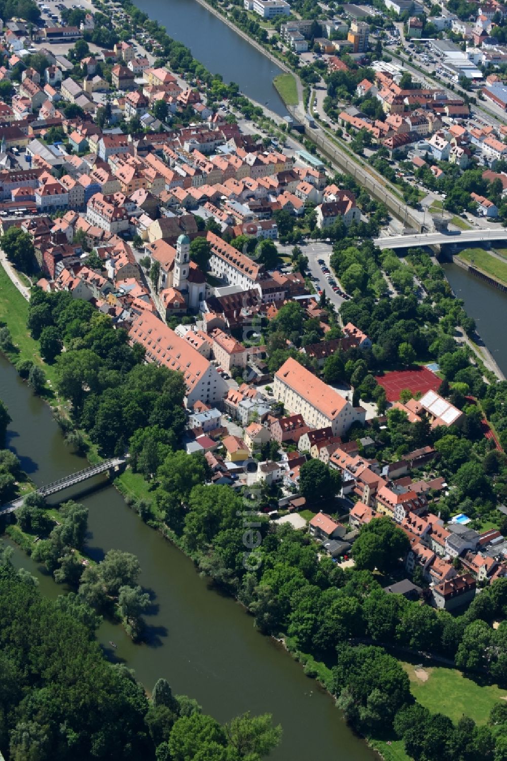 Aerial photograph Regensburg - The district Stadtamhof in Regensburg in the state Bavaria, Germany