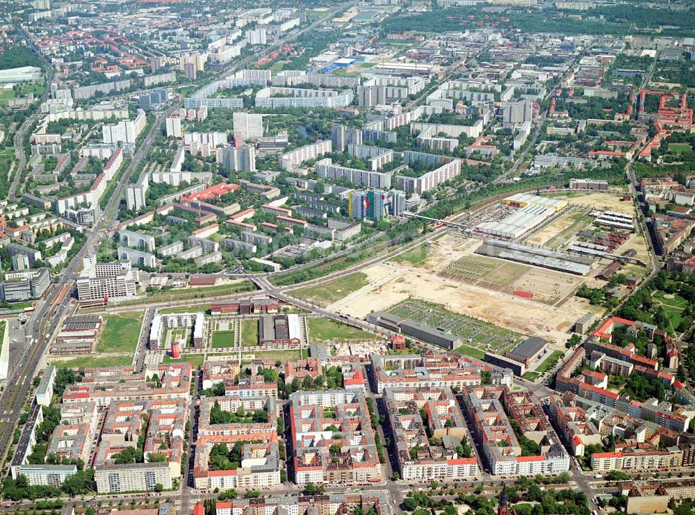 Aerial image Berlin-Friedrichshain - Stadtentwicklungsgebiet Eldenaer Straße/ Landsberger Allee in Berlin-Friedrichshain (Gelände der Alten Schlachthöfe)- ein Projekt der SES Stadtentwicklungsgebiet Eldenaer Straße mbH, Thaerstraße 30/31 in 10249 Berlin, Tel.: 030 42846133.