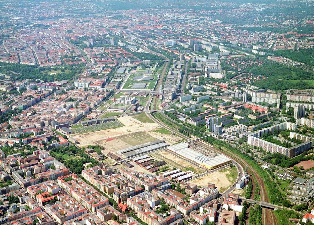 Aerial photograph Berlin-Friedrichshain - Stadtentwicklungsgebiet Eldenaer Straße/ Landsberger Allee in Berlin-Friedrichshain (Gelände der Alten Schlachthöfe)- ein Projekt der SES Stadtentwicklungsgebiet Eldenaer Straße mbH, Thaerstraße 30/31 in 10249 Berlin, Tel.: 030 42846133.