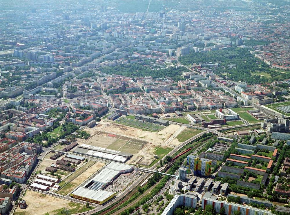 Aerial photograph Berlin-Friedrichshain - Stadtentwicklungsgebiet Eldenaer Straße/ Landsberger Allee in Berlin-Friedrichshain (Gelände der Alten Schlachthöfe)- ein Projekt der SES Stadtentwicklungsgebiet Eldenaer Straße mbH, Thaerstraße 30/31 in 10249 Berlin, Tel.: 030 42846133.