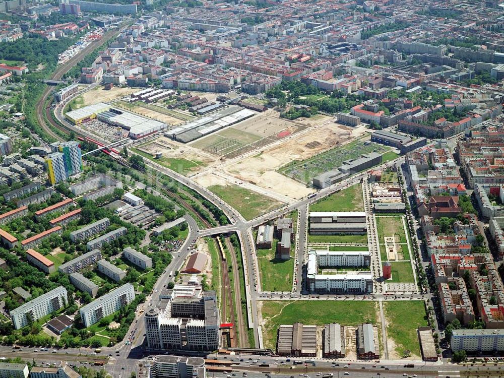 Aerial image Berlin-Friedrichshain - Stadtentwicklungsgebiet Eldenaer Straße/ Landsberger Allee in Berlin-Friedrichshain (Gelände der Alten Schlachthöfe)- ein Projekt der SES Stadtentwicklungsgebiet Eldenaer Straße mbH, Thaerstraße 30/31 in 10249 Berlin, Tel.: 030 42846133.