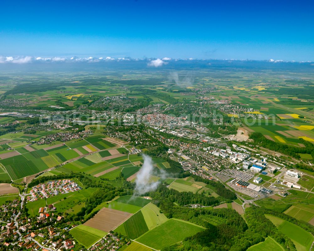 Biberach an der Riß from the bird's eye view: Urban area with outskirts and inner city area on the edge of agricultural fields and arable land in Biberach an der Riß in the state Baden-Wuerttemberg, Germany