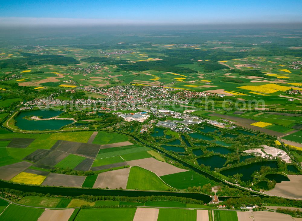 Aerial photograph Erbach - Urban area with outskirts and inner city area on the edge of agricultural fields and arable land in Erbach in the state Baden-Wuerttemberg, Germany