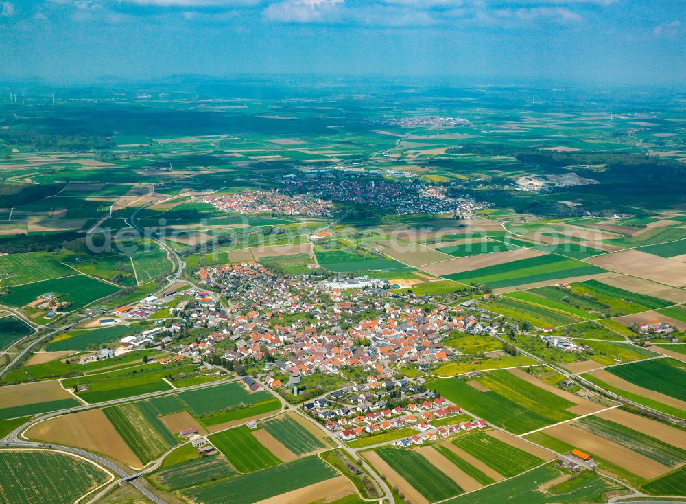 Machtolsheim from above - Urban area with outskirts and inner city area on the edge of agricultural fields and arable land in Machtolsheim in the state Baden-Wuerttemberg, Germany