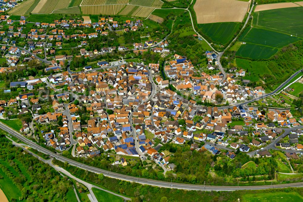 Aerial photograph Obernbreit - Urban area with outskirts and inner city area on the edge of agricultural fields and arable land in Obernbreit in the state Bavaria, Germany