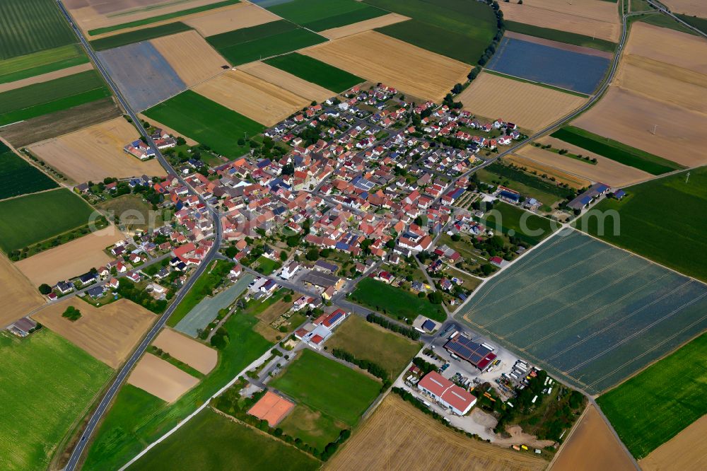 Aerial photograph Opferbaum - Urban area with outskirts and inner city area on the edge of agricultural fields and arable land in Opferbaum in the state Bavaria, Germany