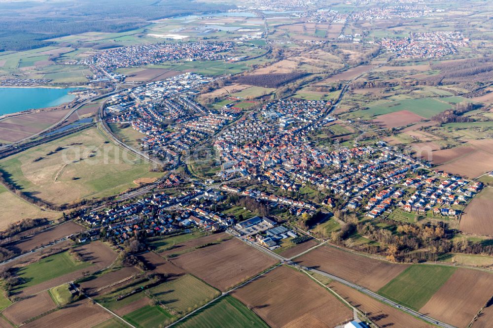 Aerial photograph Ubstadt-Weiher - Urban area with outskirts and inner city area on the edge of agricultural fields and arable land in Ubstadt-Weiher in the state Baden-Wuerttemberg, Germany