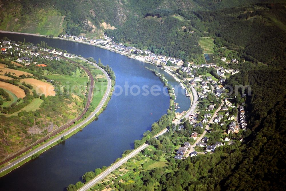 Brodenbach from the bird's eye view: City center of Brodenbach at the riverside of the Mosel in Rhineland-Palatine