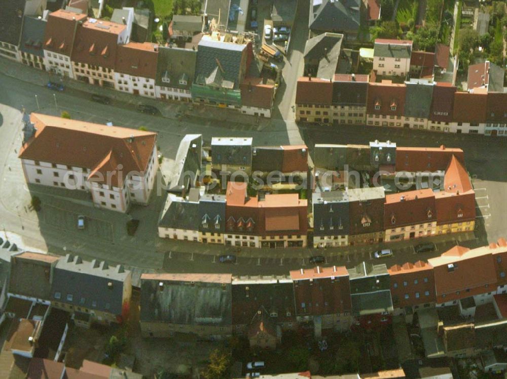 Aerial photograph Geithain - Blick auf das alte Geithainer Rathaus Stadtverwaltung Geithain, Markt 11, 04643 Geithain, Telefon: 034341 / 466 - 0, Telefax: 034341 / 466 221,e-Mail: Stadt_Geithain@t-online.de, Im Juni 2003 wurde der Geithainer Markt nach längerer Bauzeit wieder als zentraler Platz in der Stadt fertiggestellt.