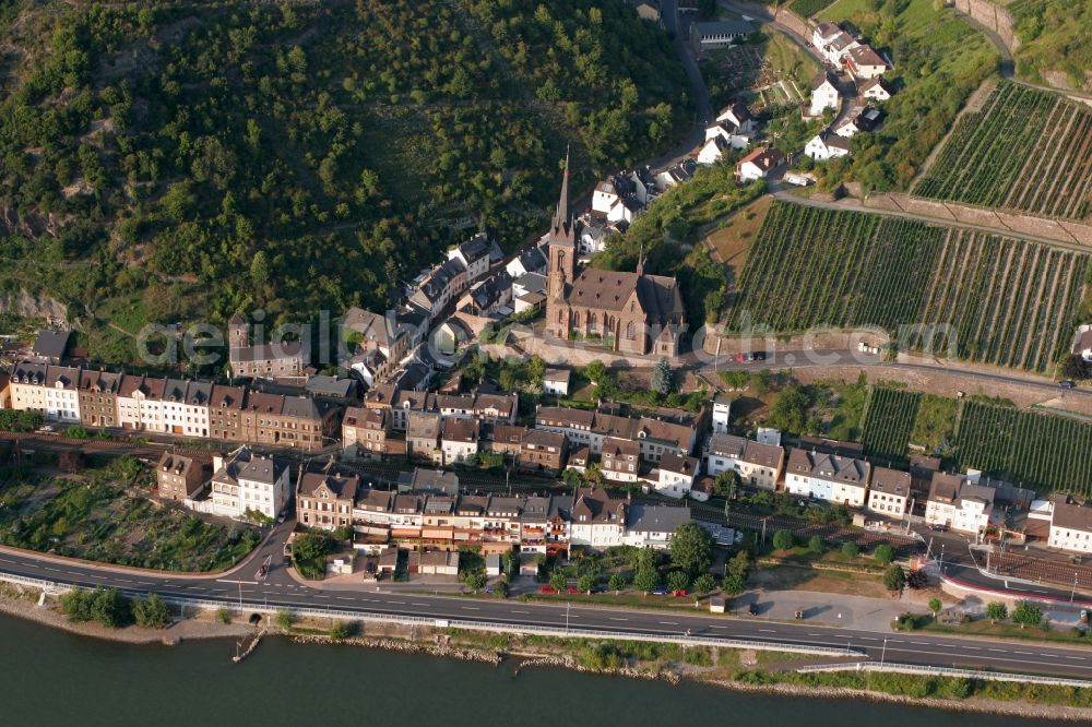 Lorch from the bird's eye view: Town center with houses and St. Boniface Parish in Lorch am Rhein in Hesse