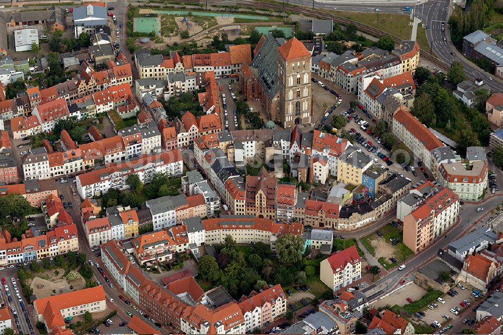 Rostock from the bird's eye view: Town center with the Nikolai Church in Rostock in Mecklenburg-Western Pomerania