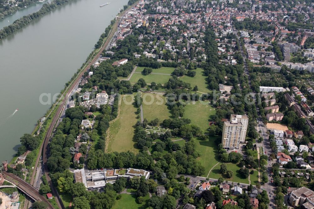 Aerial photograph Mainz - City park in the People's Park Rose Garden in the Upper Town in Mainz Rhineland-Palatinate