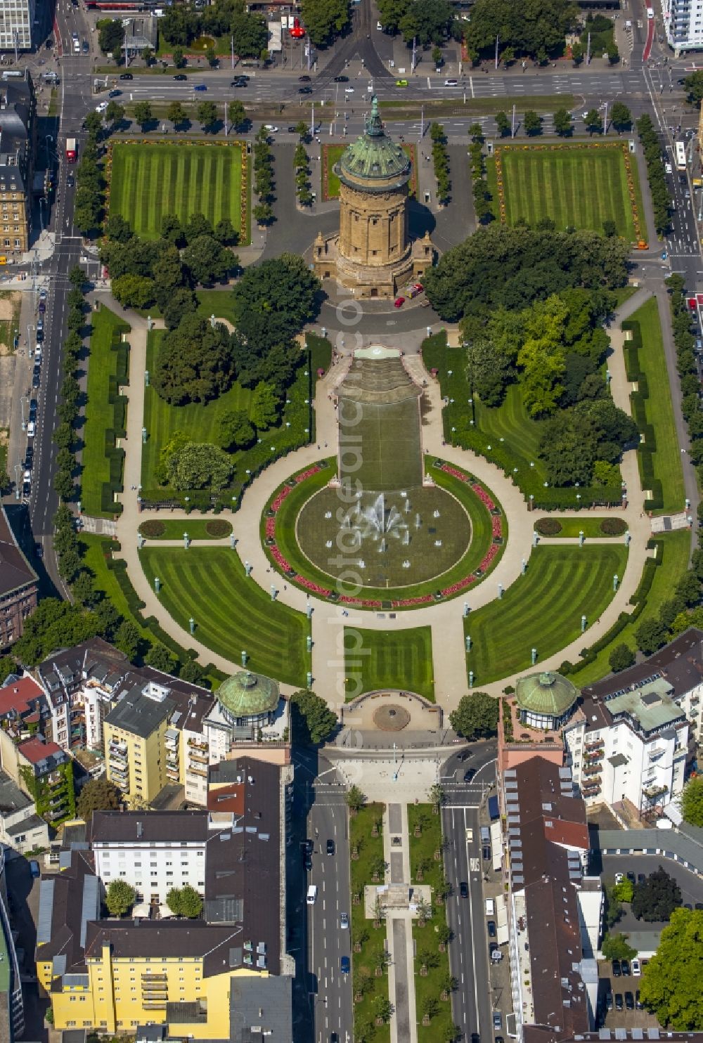 Aerial image Mannheim - City Park at Water Tower Place Friedrich in Mannheim in Baden-Wuerttemberg