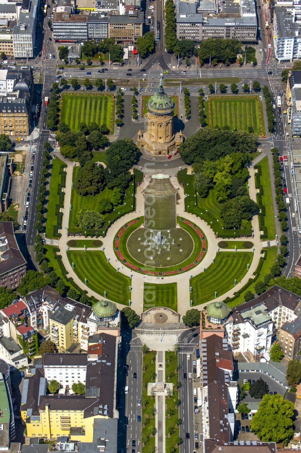 Aerial photograph Mannheim - City Park at Water Tower Place Friedrich in Mannheim in Baden-Wuerttemberg