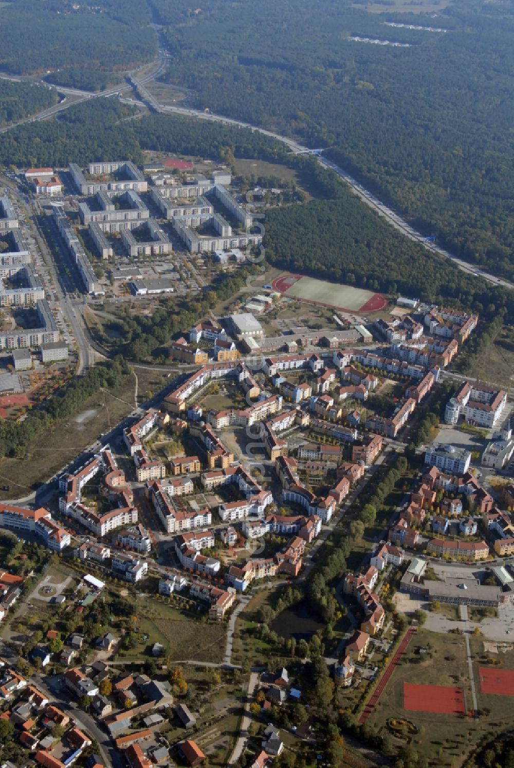 Potsdam from the bird's eye view: Outskirts residential Kirchsteigfeld in Potsdam in the state Brandenburg, Germany