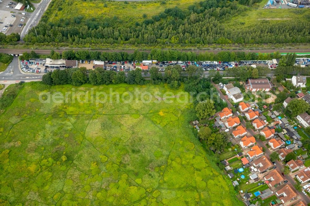 Aerial image Essen - Outskirts residential with ongrenzendem Feld entlong dem Boshamerweg in Essen in the state North Rhine-Westphalia, Germany