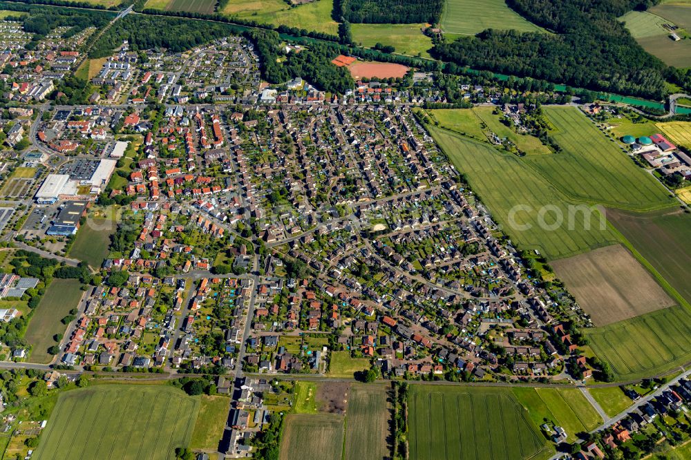 Aerial image Hamm - Outskirts residential with fields at the Fritz-Erler-Strasse in the district Norddinker in Hamm at Ruhrgebiet in the state North Rhine-Westphalia, Germany