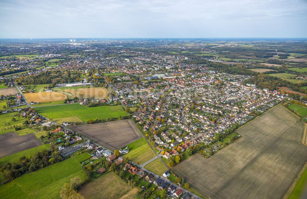 Hamm from above - Outskirts residential with fields at the Fritz-Erler-Strasse in the district Norddinker in Hamm at Ruhrgebiet in the state North Rhine-Westphalia, Germany