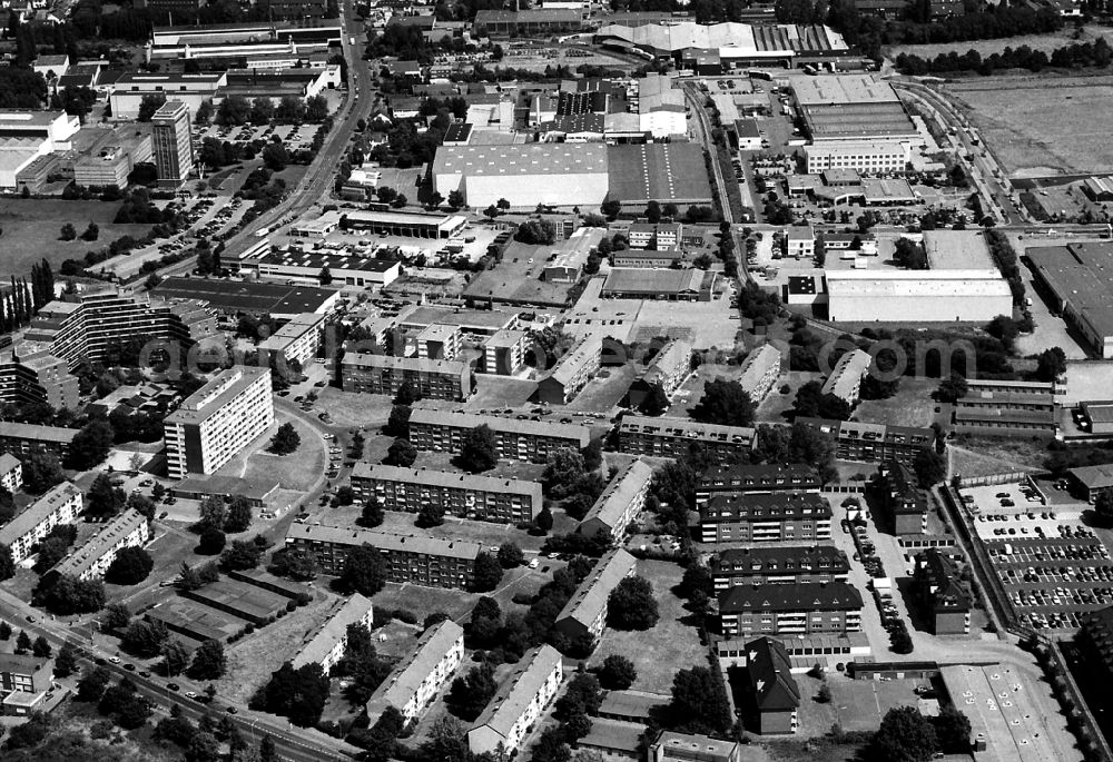 Aerial photograph Krefeld - Outskirts residential Inrath in Krefeld in the state North Rhine-Westphalia, Germany