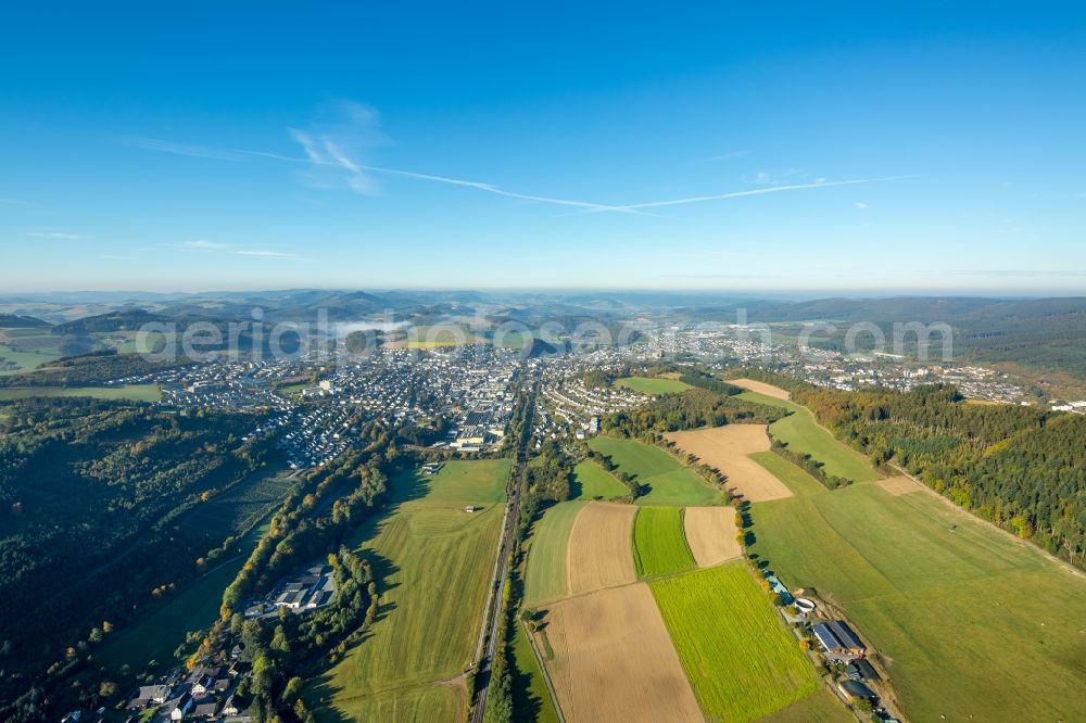 Meschede from the bird's eye view: Outskirts residential in Meschede in the state North Rhine-Westphalia