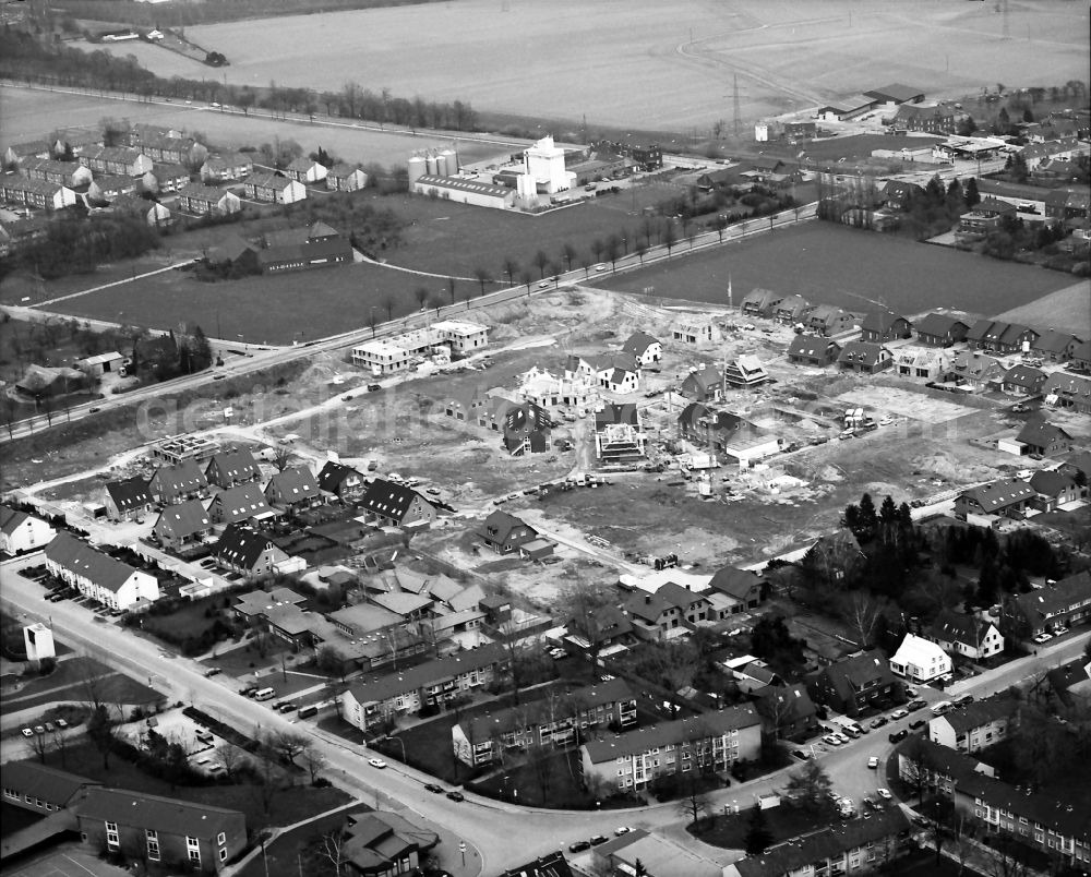 Aerial photograph Kamp-Lintfort - Outskirts residential in Niersenbruch in Kamp-Lintfort in the state North Rhine-Westphalia, Germany