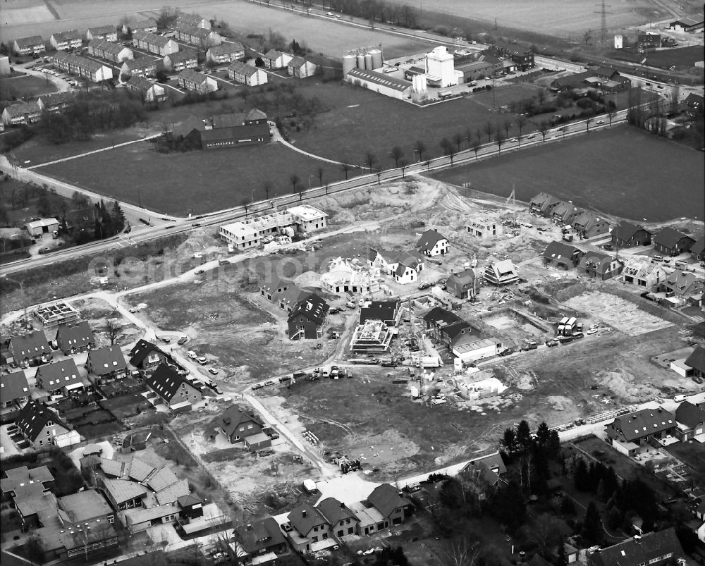 Kamp-Lintfort from above - Outskirts residential in Niersenbruch in Kamp-Lintfort in the state North Rhine-Westphalia, Germany