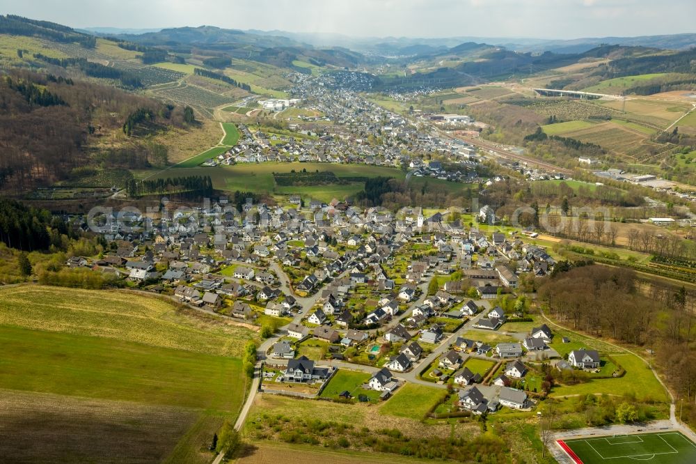 Aerial photograph Nuttlar - Outskirts residential in Nuttlar in the state North Rhine-Westphalia