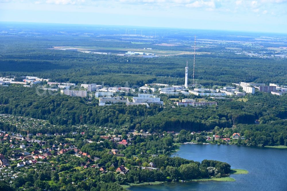 Schwerin from the bird's eye view: Outskirts residential in the district Gosser Dreesch in Schwerin in the state Mecklenburg - Western Pomerania, Germany