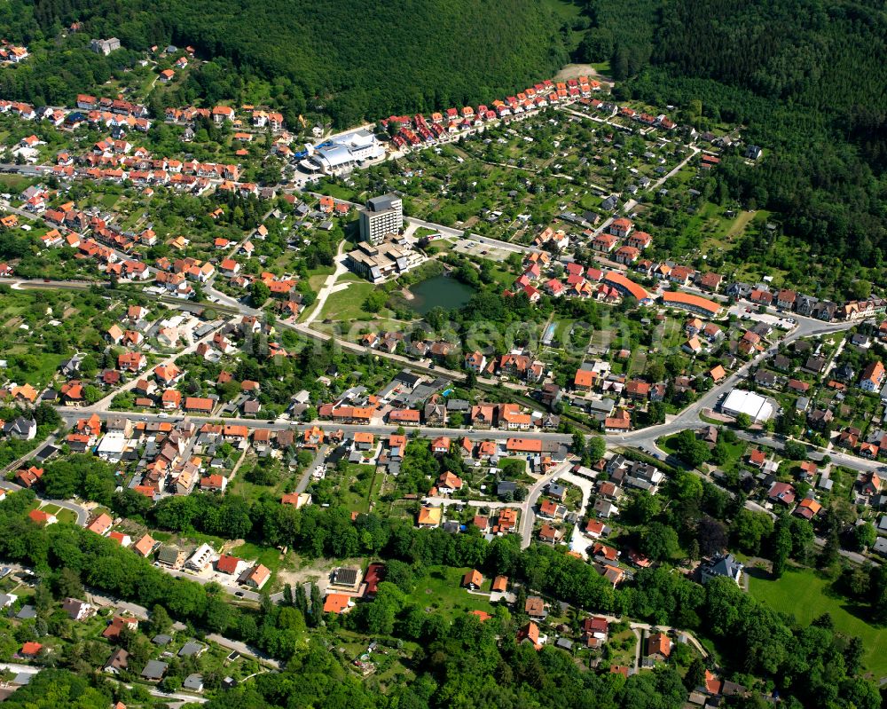 Aerial photograph Wernigerode - Outskirts and suburban residential areas on the street Langer Stieg in the district Hasserode in Wernigerode in the state Saxony-Anhalt, Germany