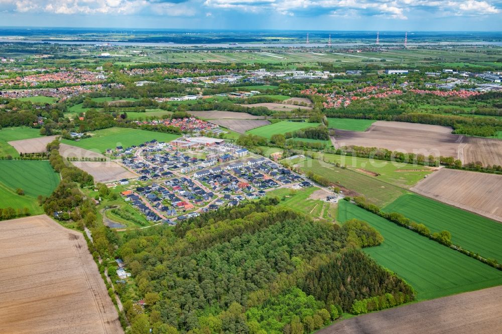 Stade from the bird's eye view: Outskirts residential in the district Riensfoerde in Stade in the state Lower Saxony, Germany